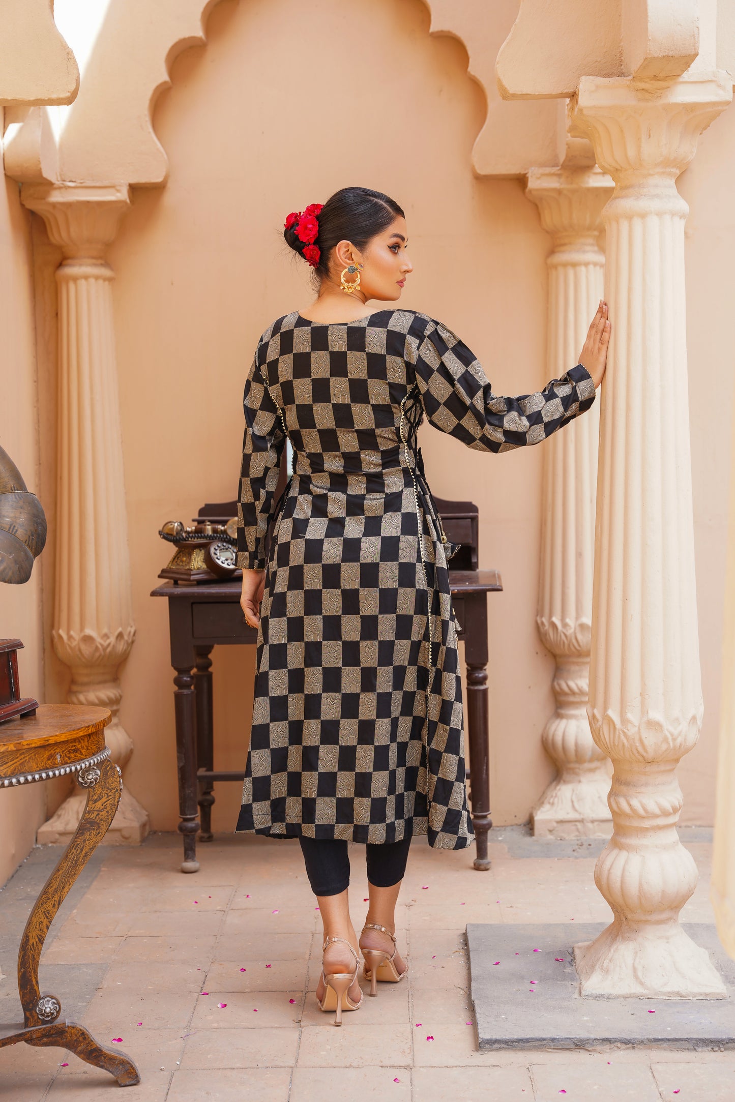 ✨ Zar-e-Sham – Premium Printed Frock