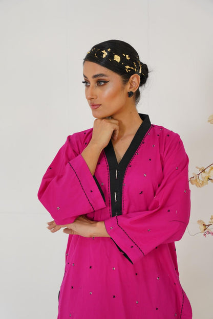 Fuchsia noir  2pc kurti with farshi shalwar